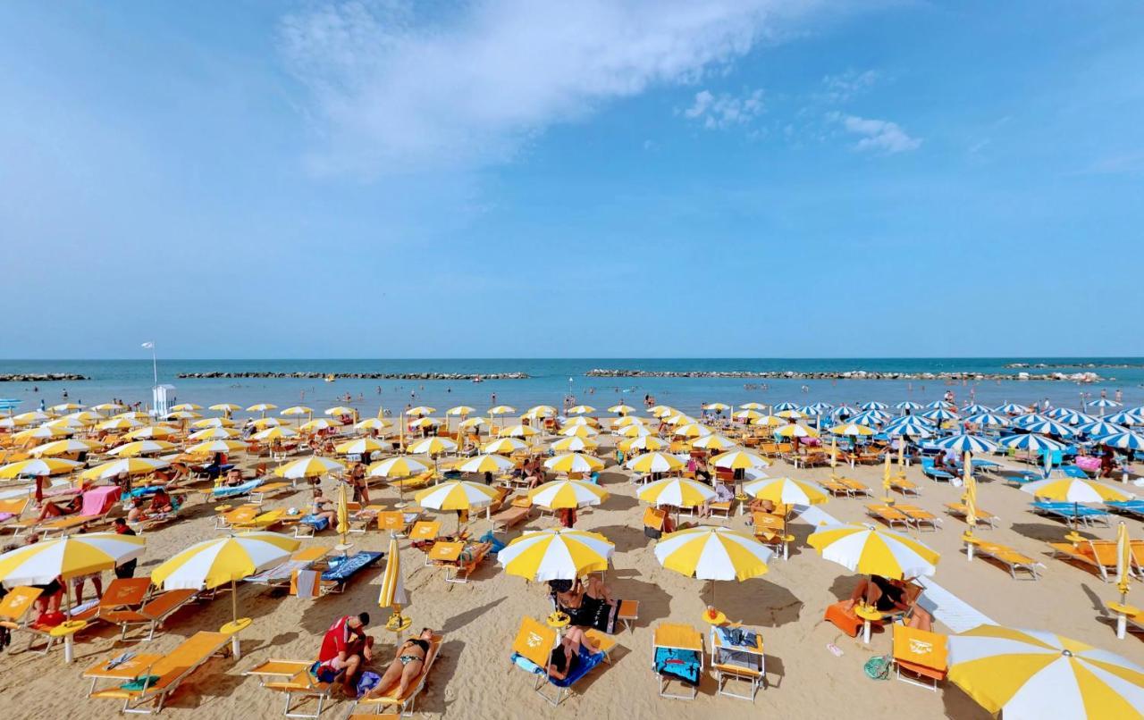 Bell Suite Hotel Bellaria-Igea Marina Eksteriør billede